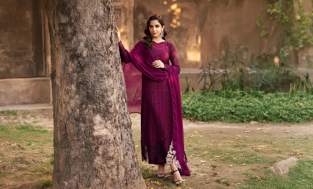 A Guide to Wear Pakistani Designer Clothes in the UK