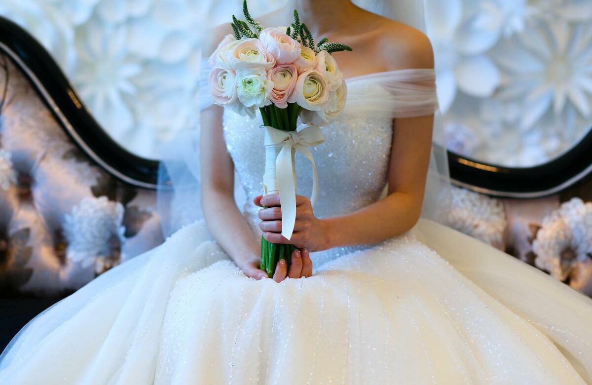 Is it Safe to Dry Clean a Wedding Dress? | Best Agencies