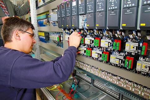 WHAT IS AN ELECTRICAL CONTROL PANEL? | Best Agencies