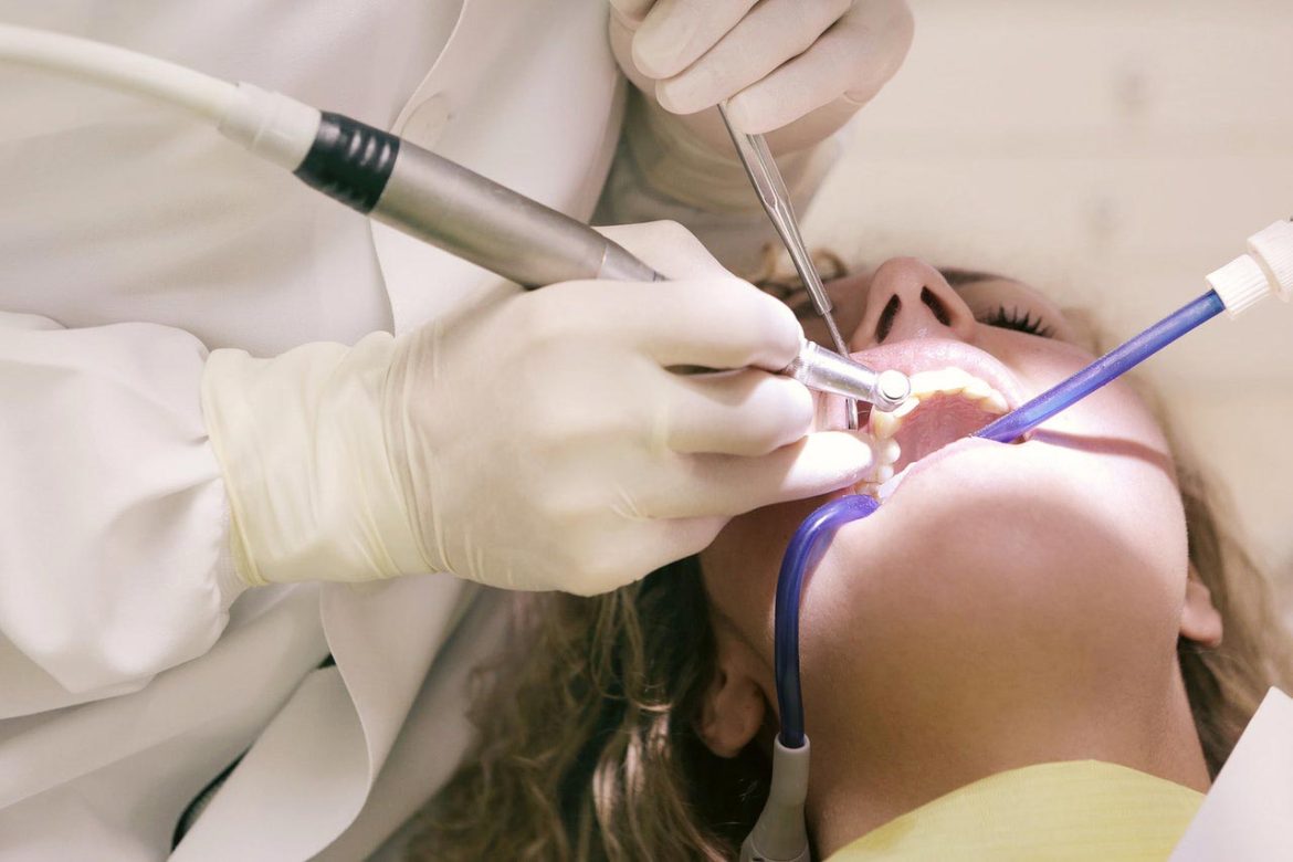 How to get an emergency dentist appointment in Manchester?