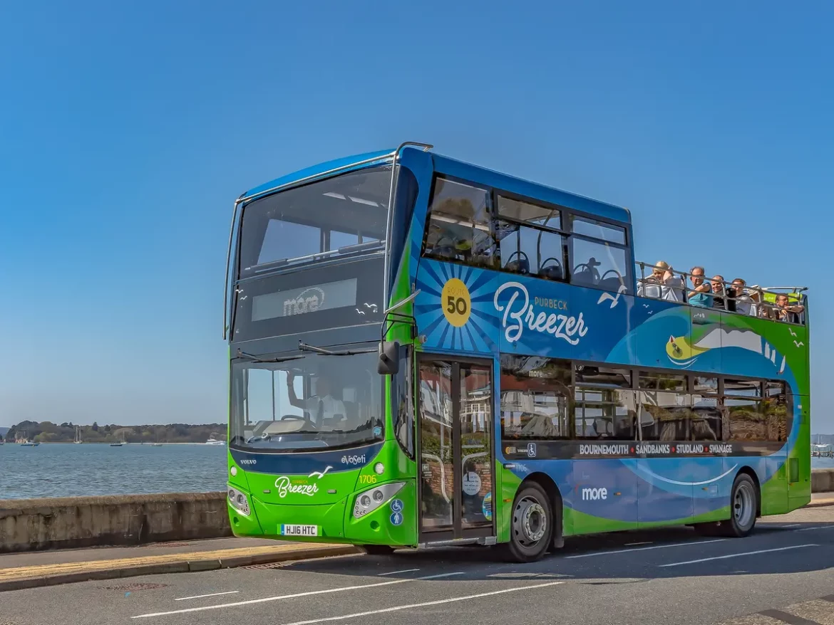 1000 words on Best Buses of England 1000 words on Best Buses of England